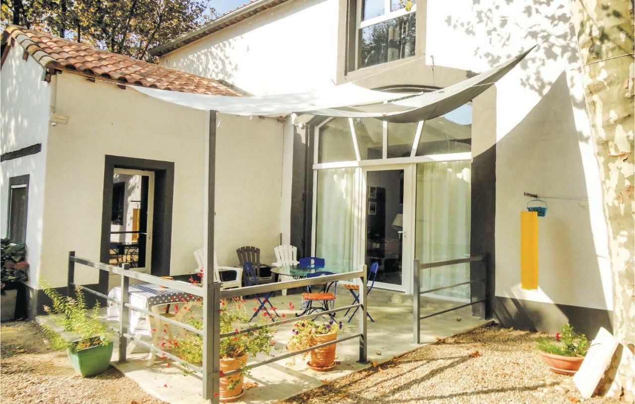 2 Bedroom Amazing Home In נרבון מראה חיצוני תמונה